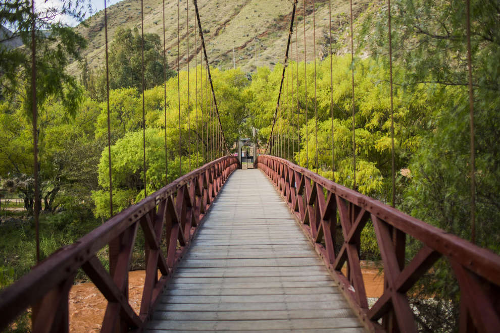 Puente peatonal Huanuco-min